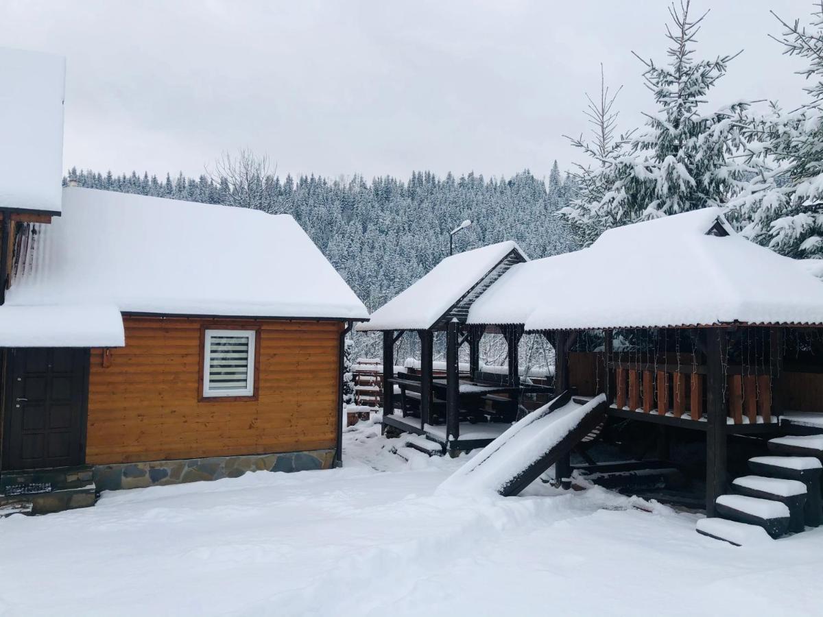 Guest House Kaspiy Bukovel Eksteriør bilde