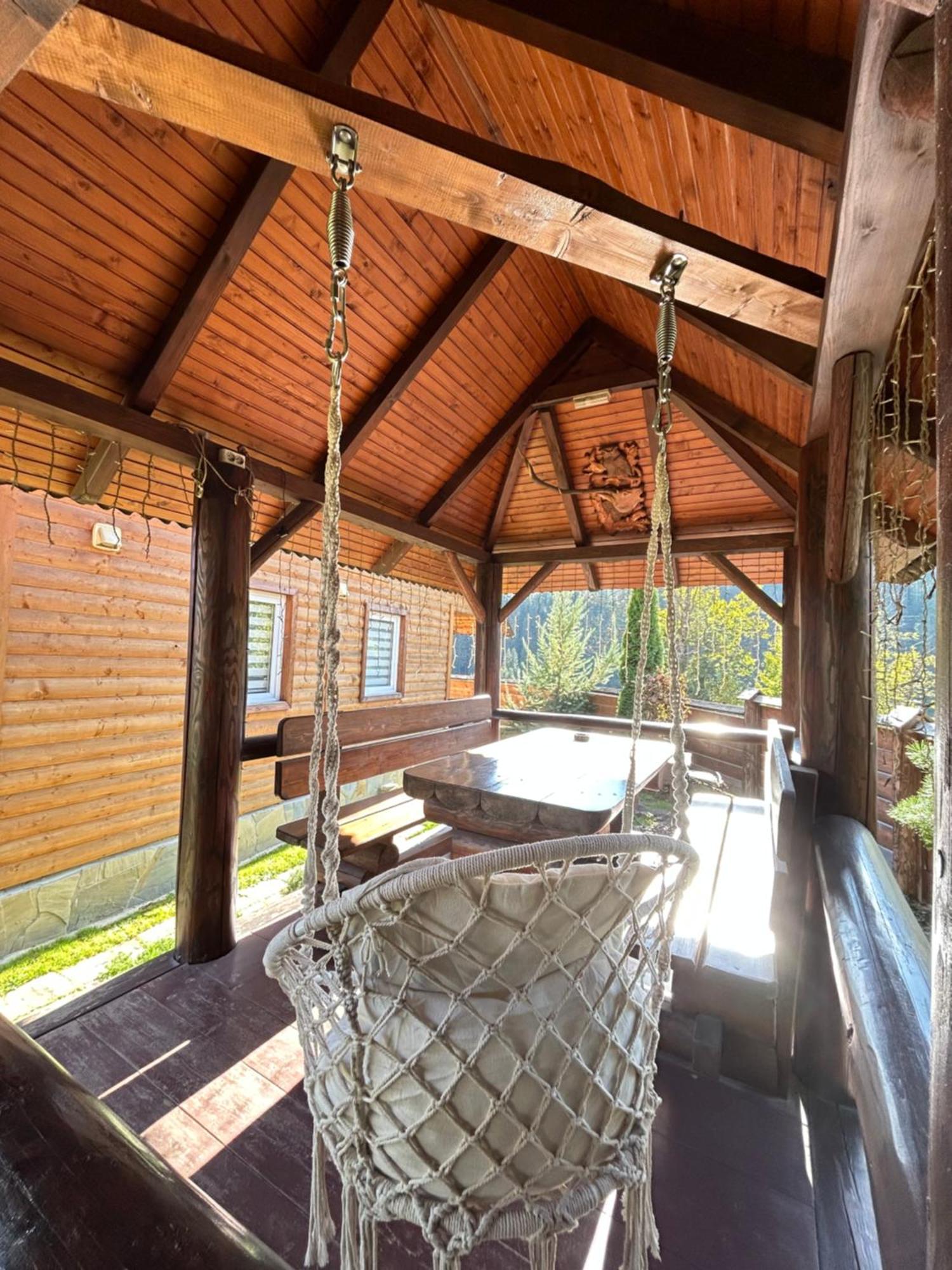 Guest House Kaspiy Bukovel Eksteriør bilde