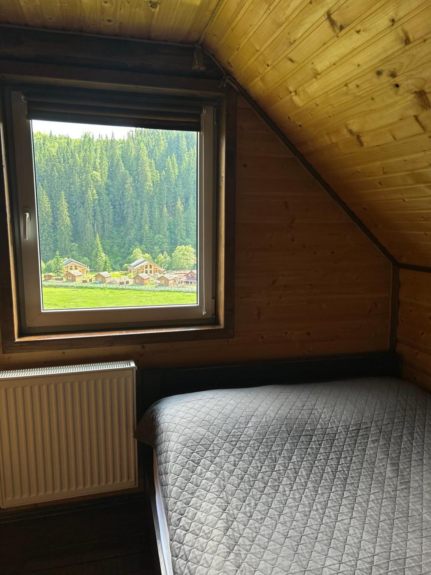 Guest House Kaspiy Bukovel Eksteriør bilde